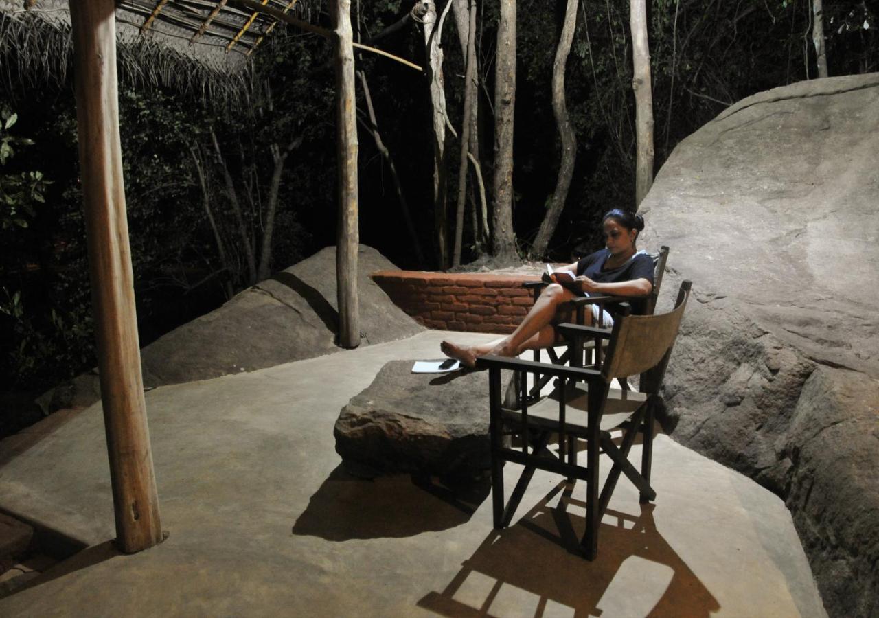 Back Of Beyond - Wild Haven Villa Sigiriya Luaran gambar